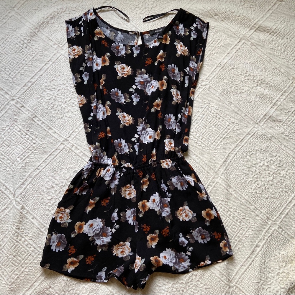 Forever 21 Floral Romper Size S